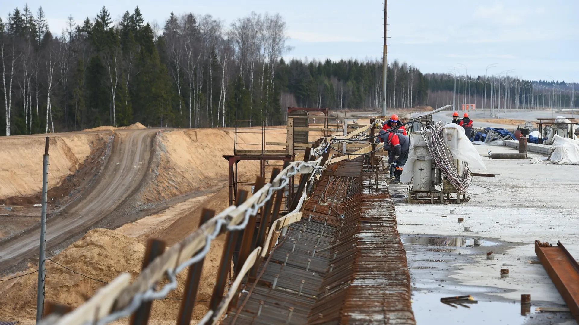 Свыше 270 км федеральных дорог отремонтировали в Подмосковье в 2021 году
