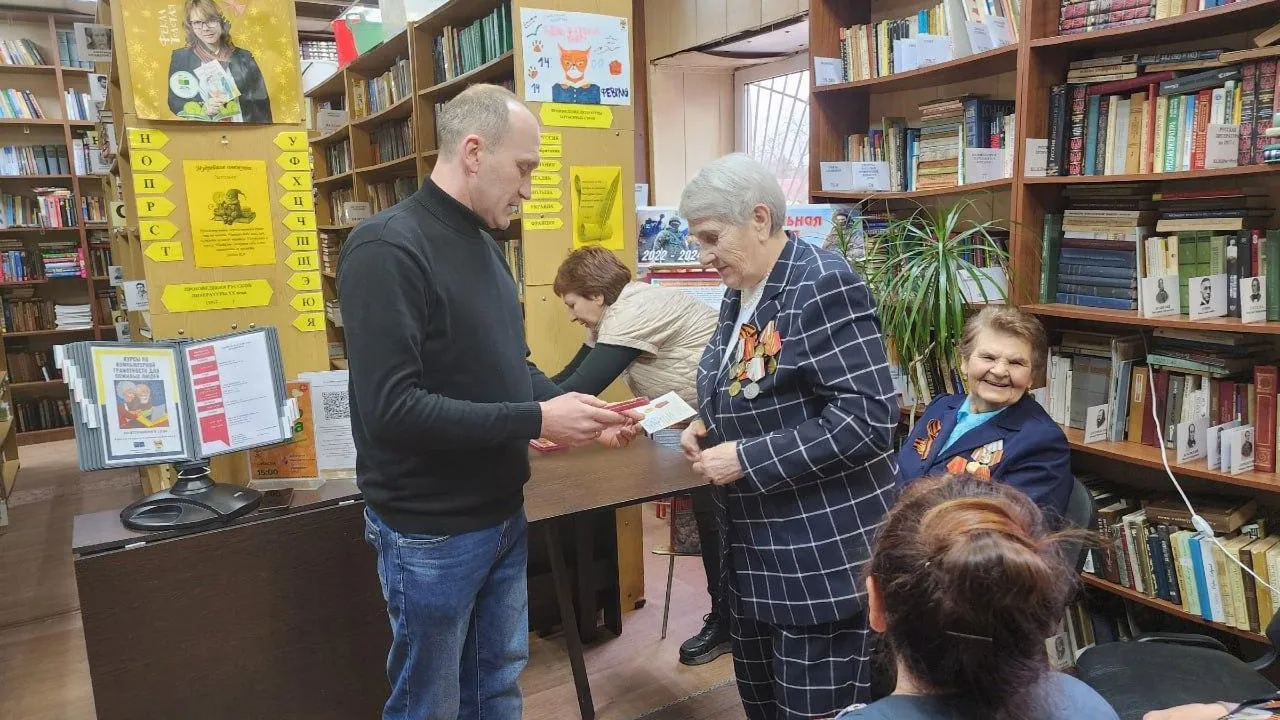 В Дорохове вручили медали «80 лет Победы» бывшим узникам концлагерей