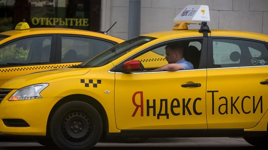 В «Яндекс Go» рассказали, когда лучше ездить на такси 7 и 8 марта