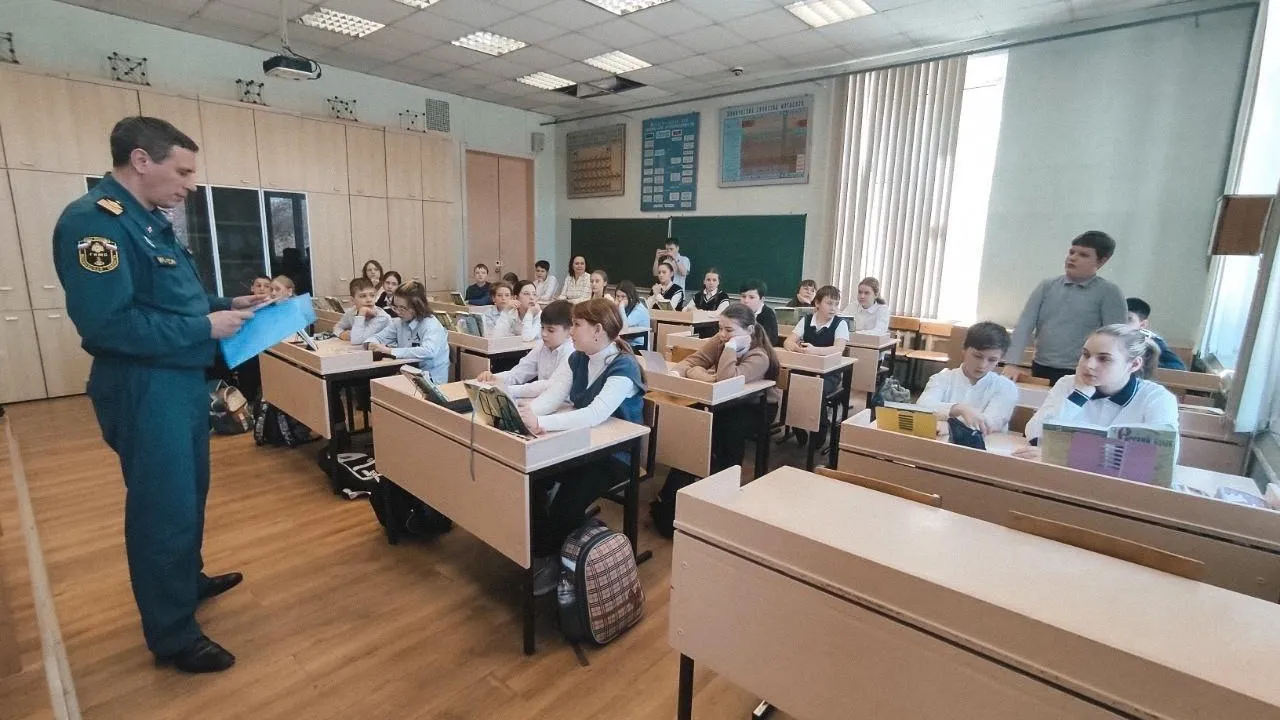 Учащимся Подольска напомнили правила безопасности на водных объектах