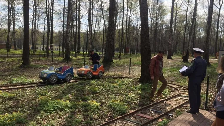 В Подмосковье выявили 11 нарушений в работе аттракционов