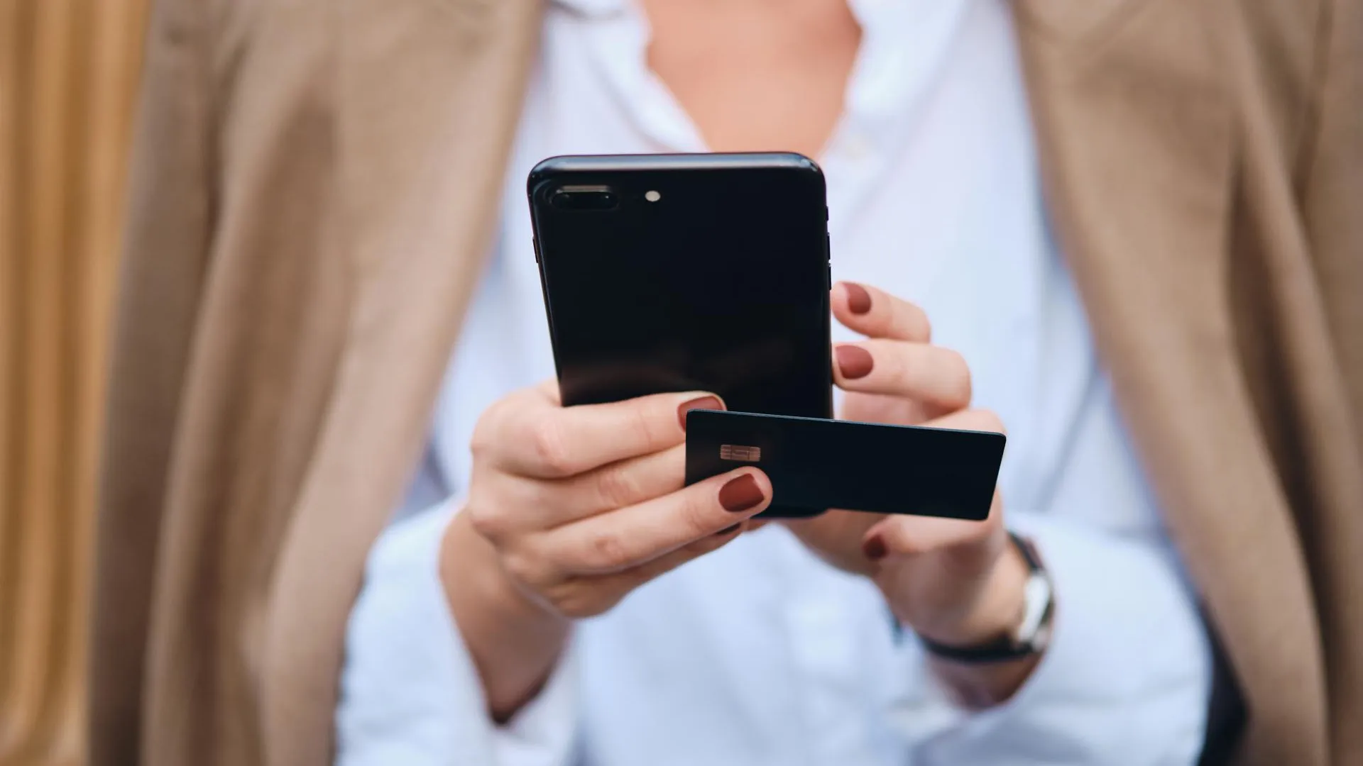 Банк Revolut начал блокировать счета российским клиентам в ЕС