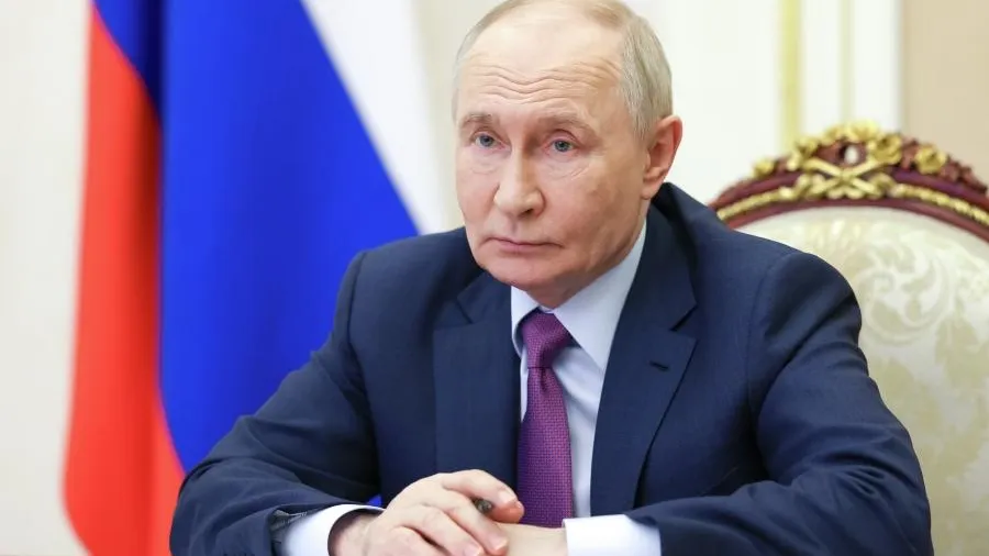 Путин вручил орден «Мать-героиня» француженке Сорлин