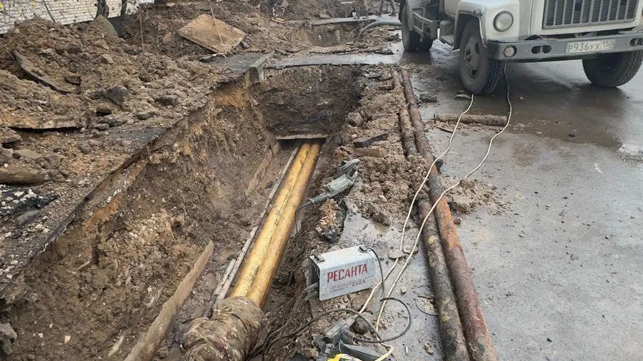 В Наро-Фоминске продолжается капитальный ремонт трубопровода