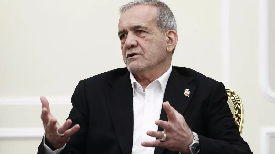 Президент Ирана пообещал ответить на атаку Израиля