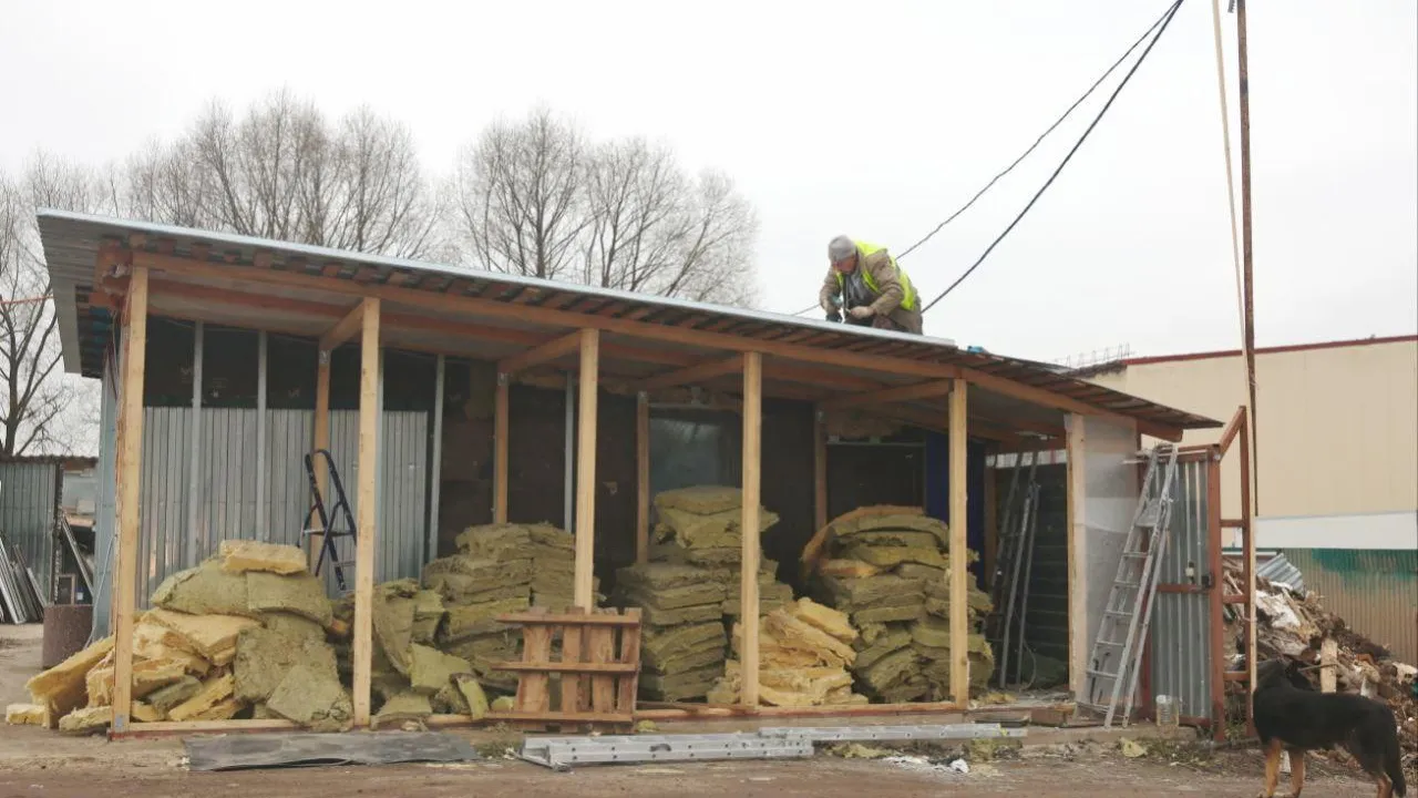 В деревне Беляниново городского округа Мытищи продолжается снос незаконных построек