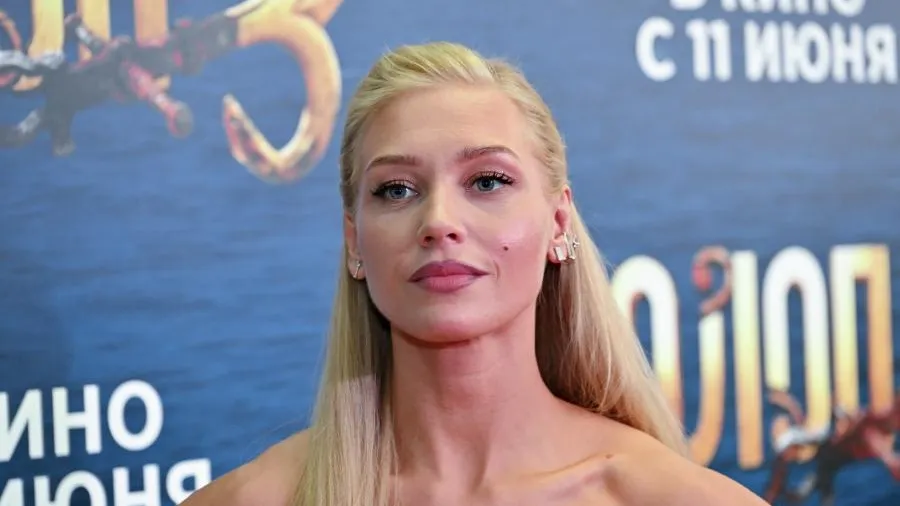 Кристина Асмус рассказала о 9 годах работы с Иваном Янковским