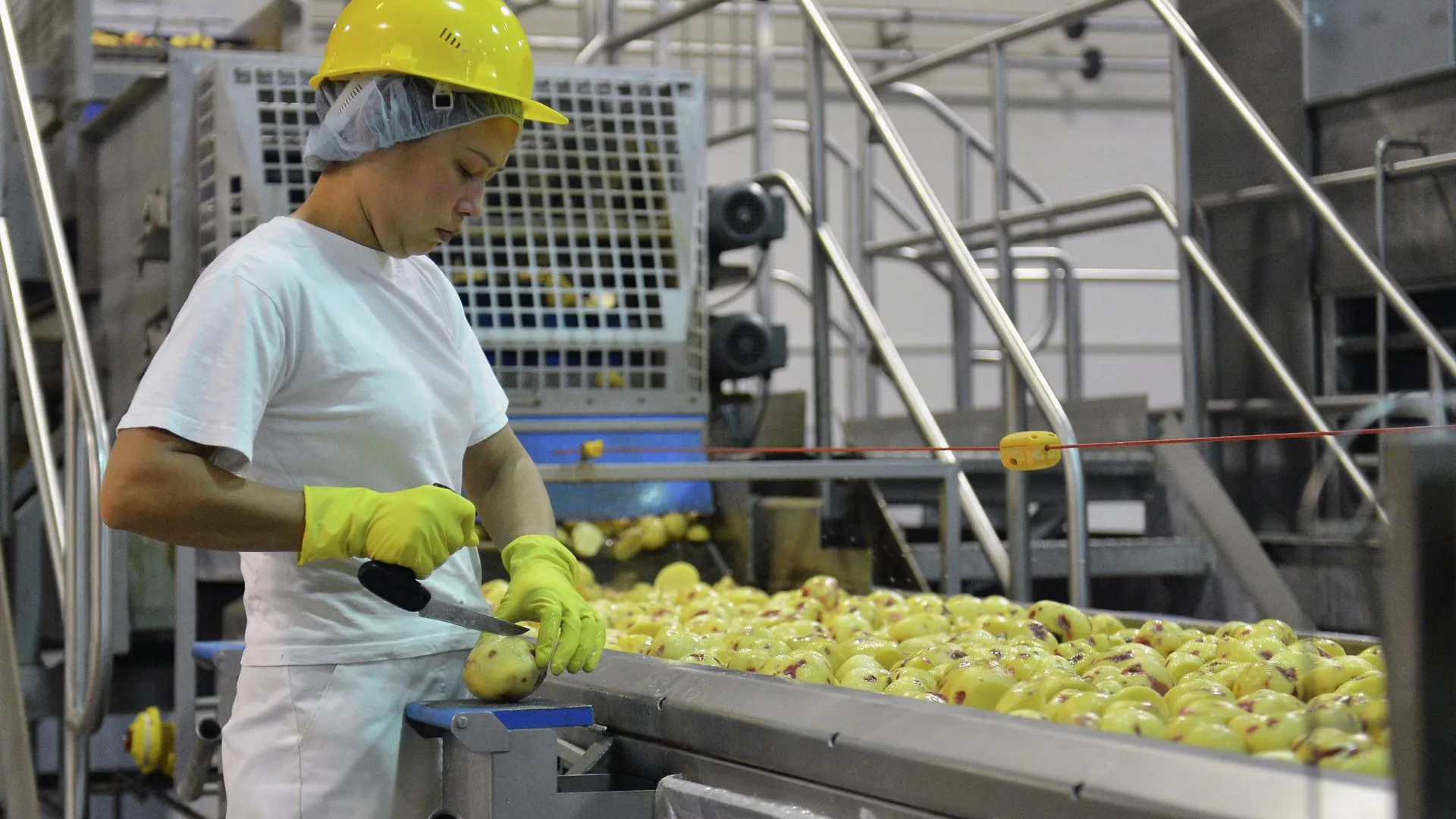 Социальное дистанцирование организовали на предприятии PepsiCo в Подмосковье