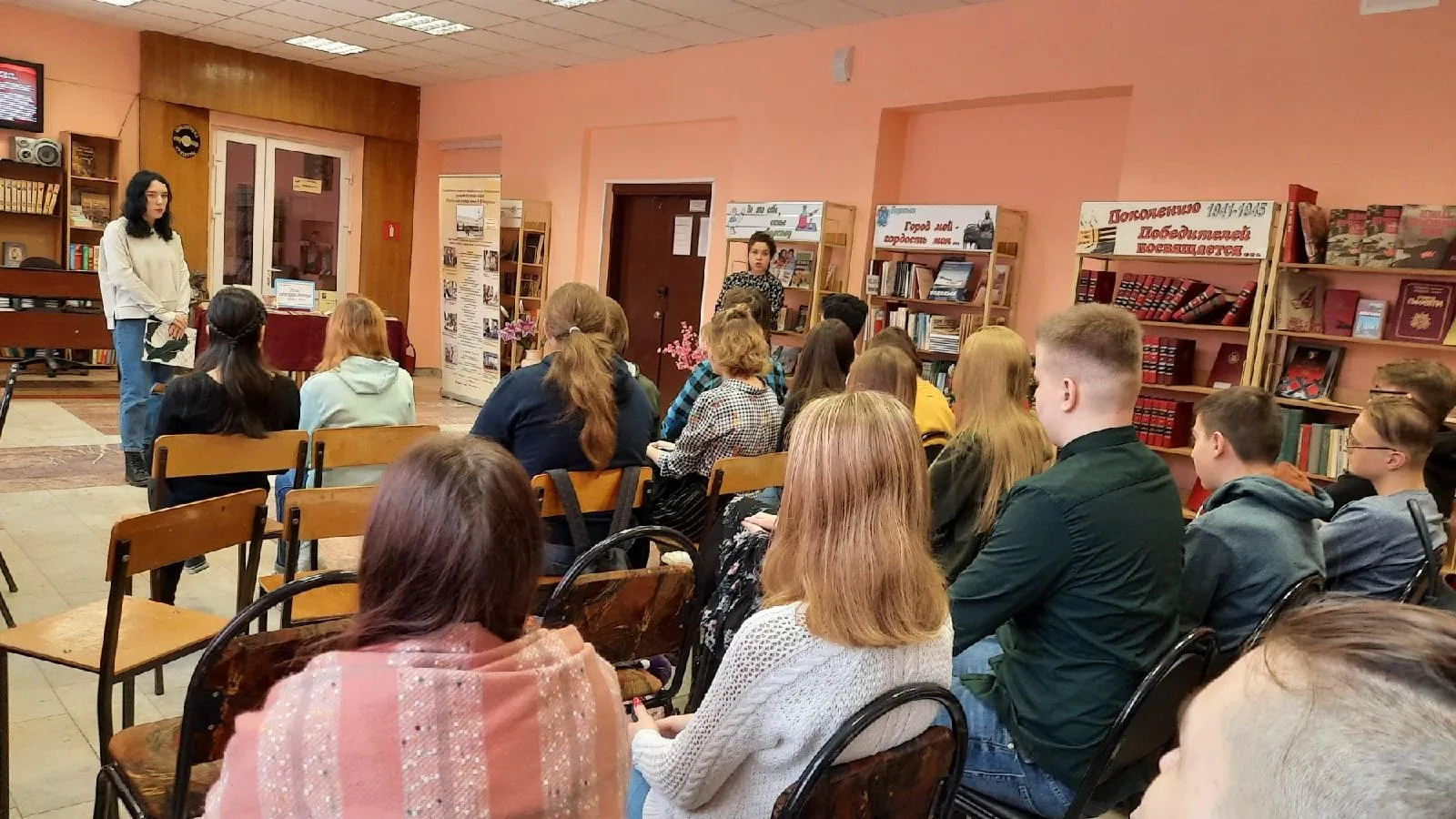 Студентам в Подольске рассказали о «Дороге жизни» к годовщине снятия блокады Ленинграда