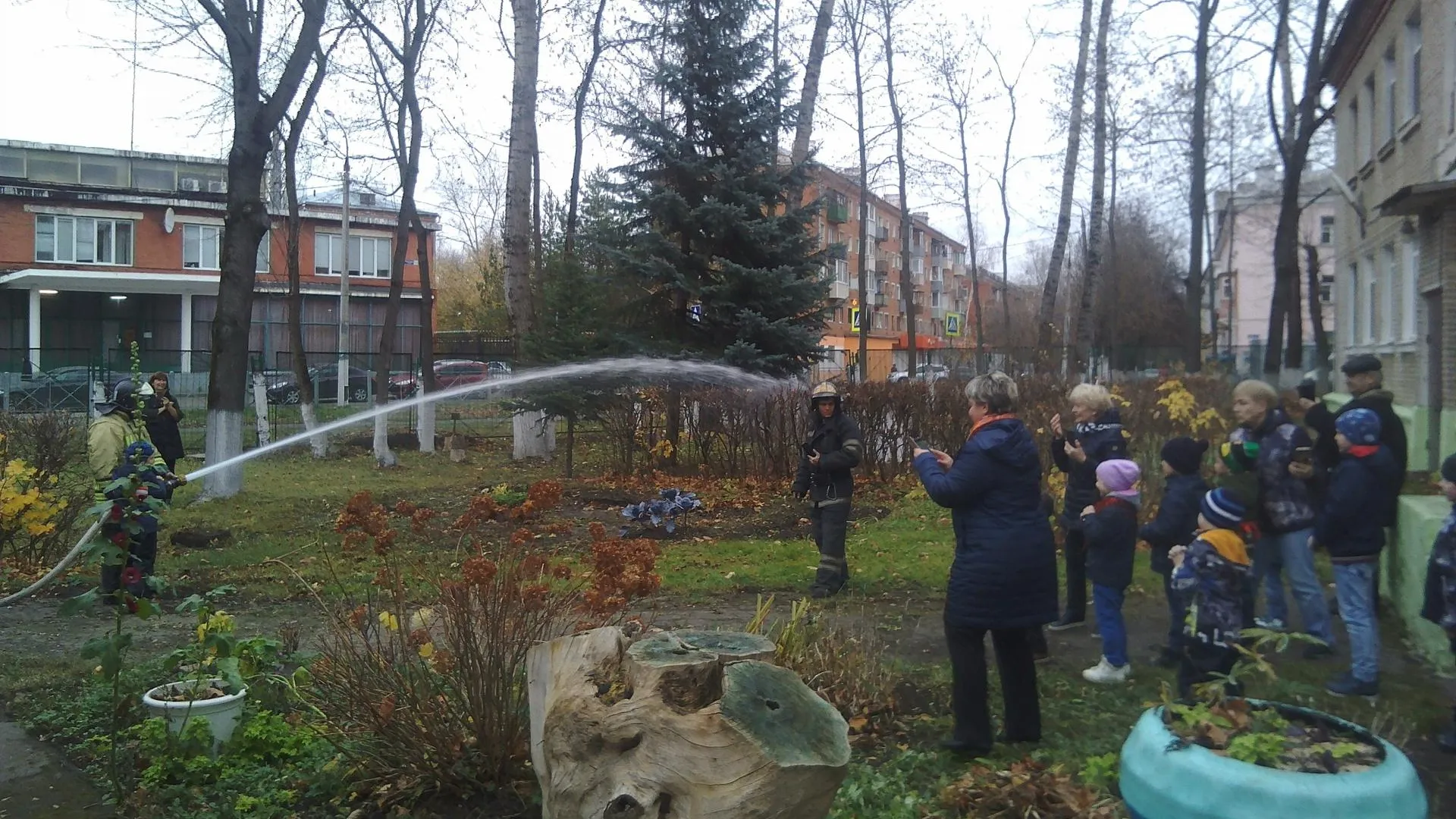 Юным жителям Подольска рассказали о профессии пожарного