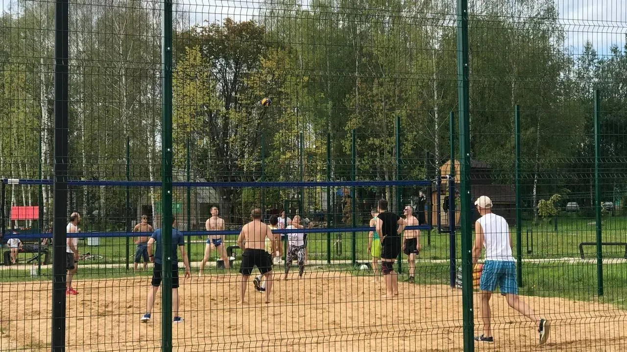 В парке «Солнечный берег» Талдома появилась площадка для пляжного волейбола