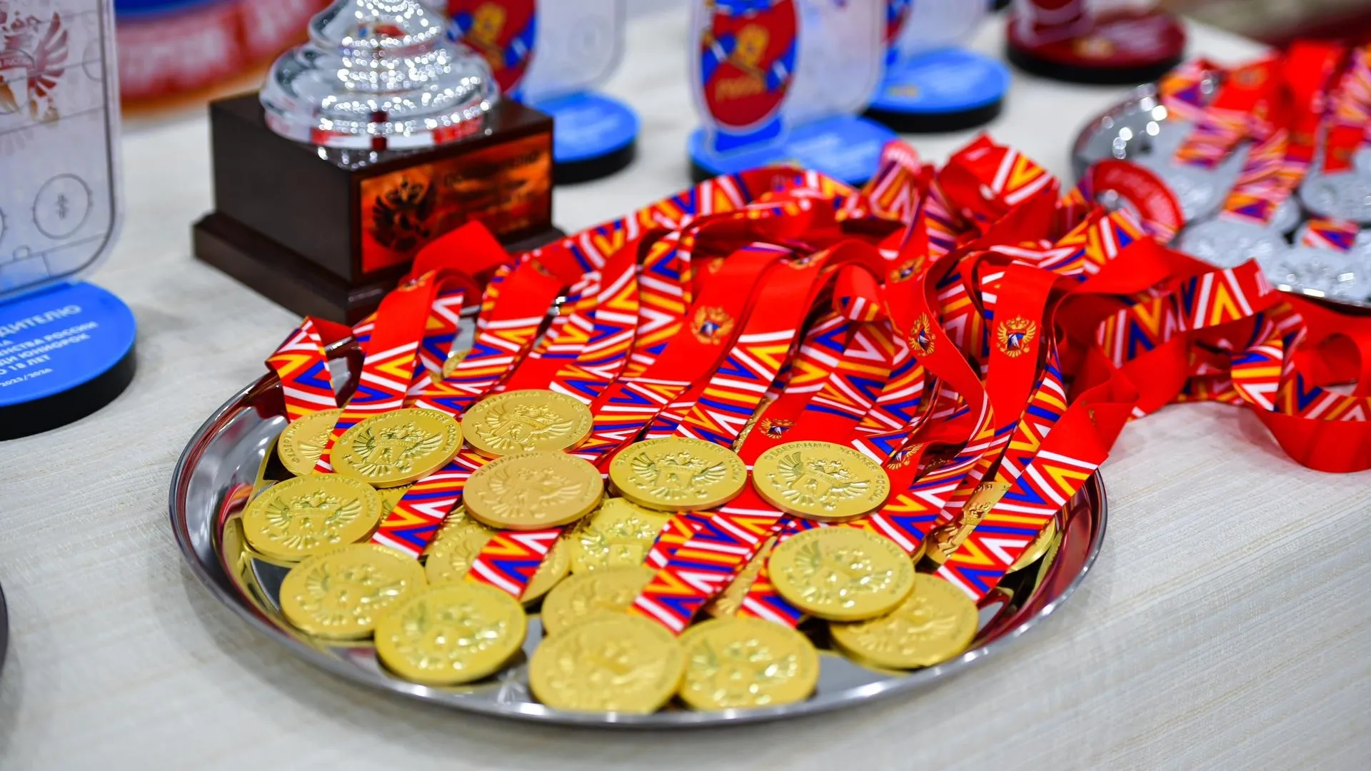 Юниорки Подмосковья выиграли первенство России по хоккею