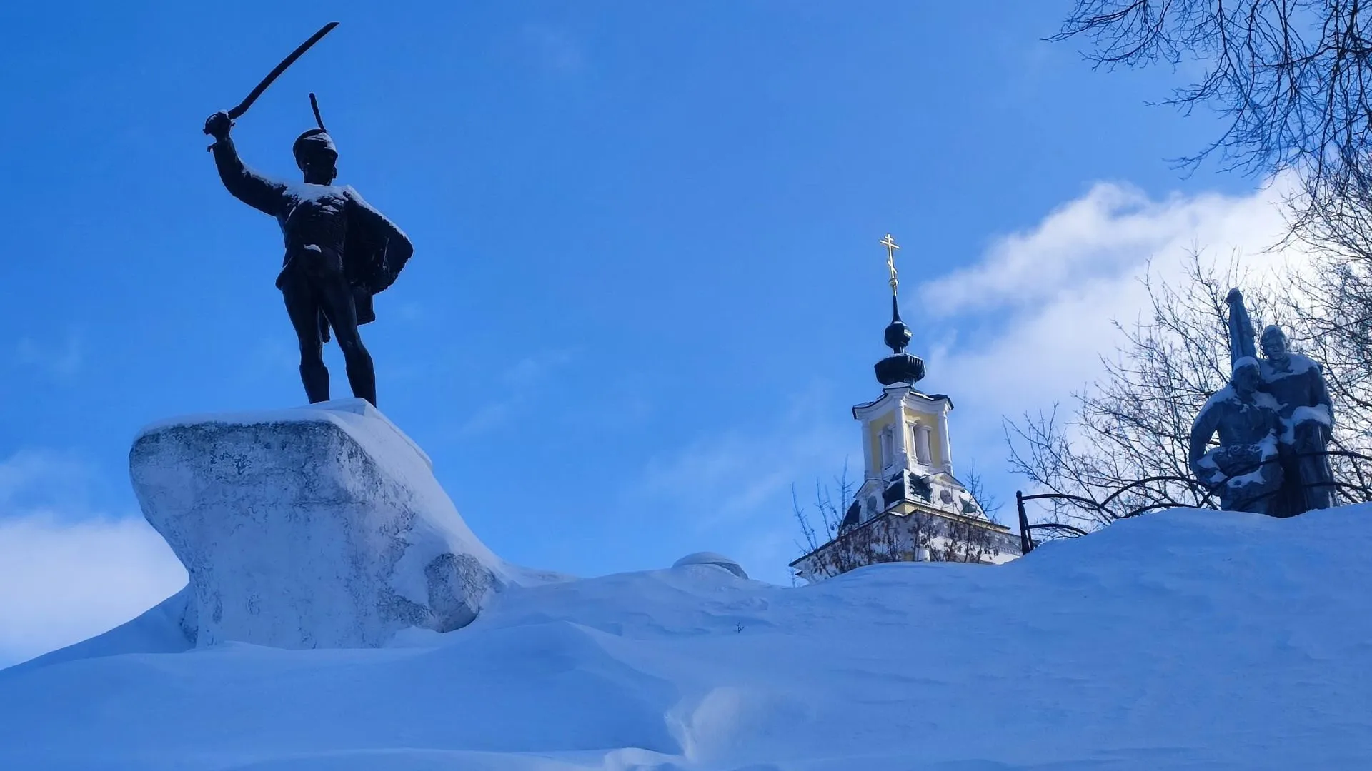 Долголетов Мытищ познакомили с историей и культурой древнего подмосковного города Верея