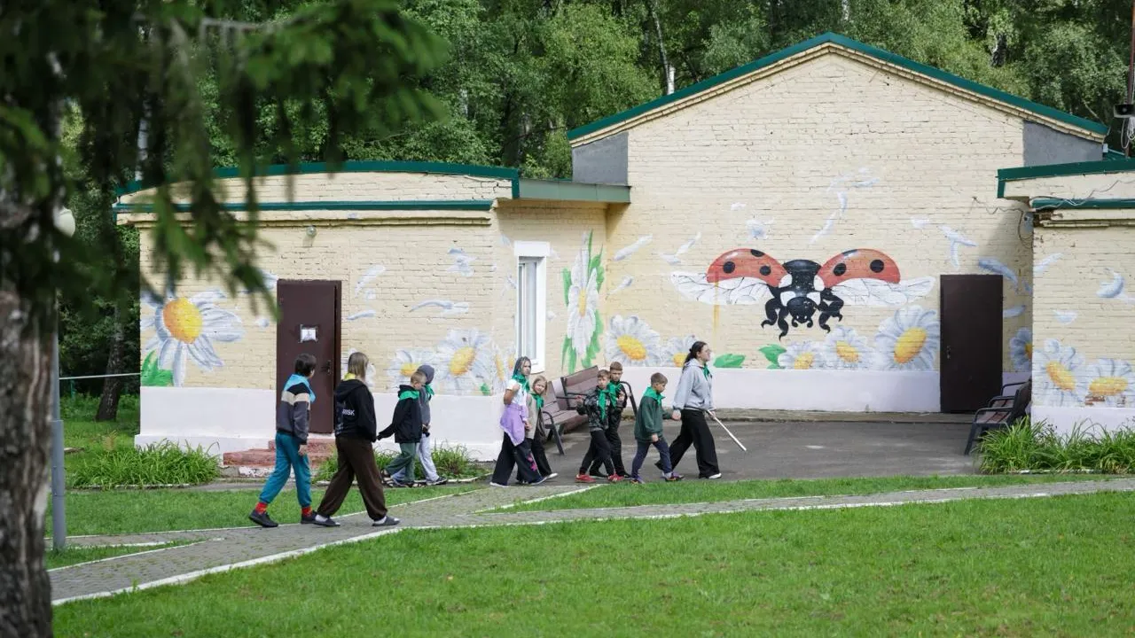 Юнармейцы провели эстафету для детей в лагере «Ромашка» Подольска