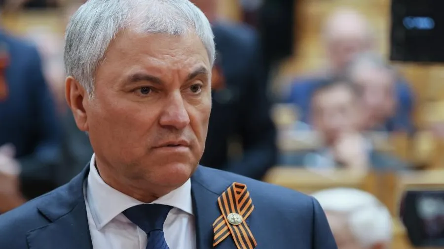 Володин поздравил россиян с наступающим Днем Победы
