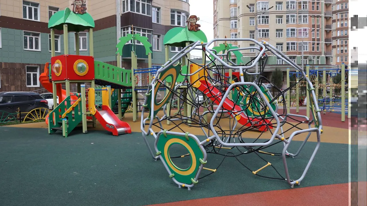 Детские игровые элементы установили в Никитском округе Домодедова в 2021 г