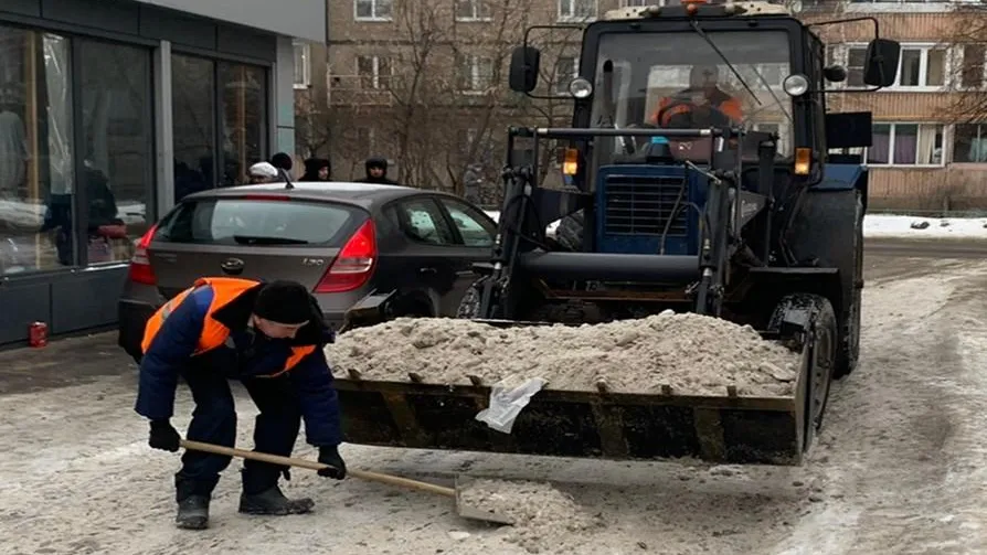 Около 2 тыс кубометров снега вывезли из дворов Люберец за неделю