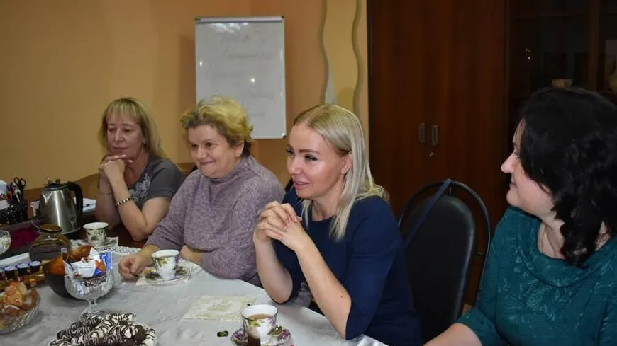 Депутаты вручили подарки многодетным приемным мамам из Балашихи