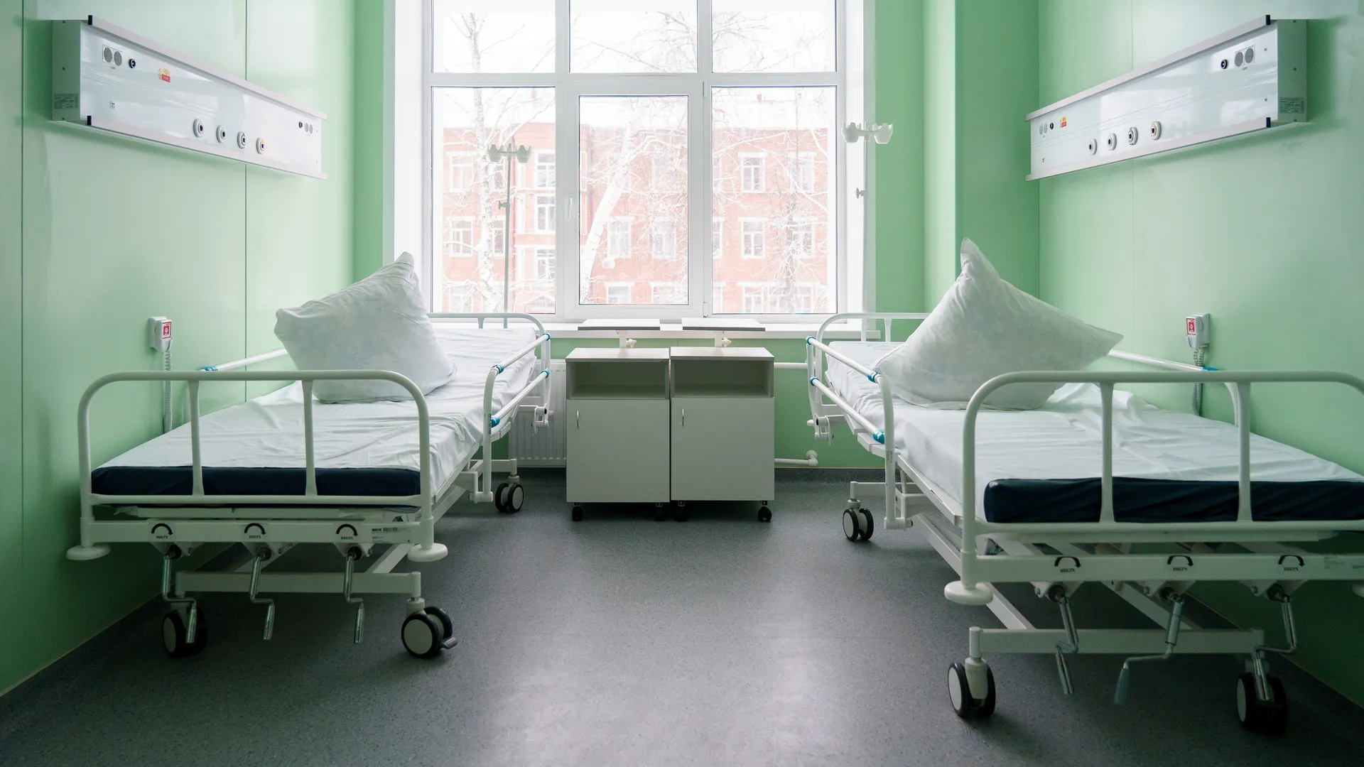 В петербургской больнице подростку сломала нос соседка по палате