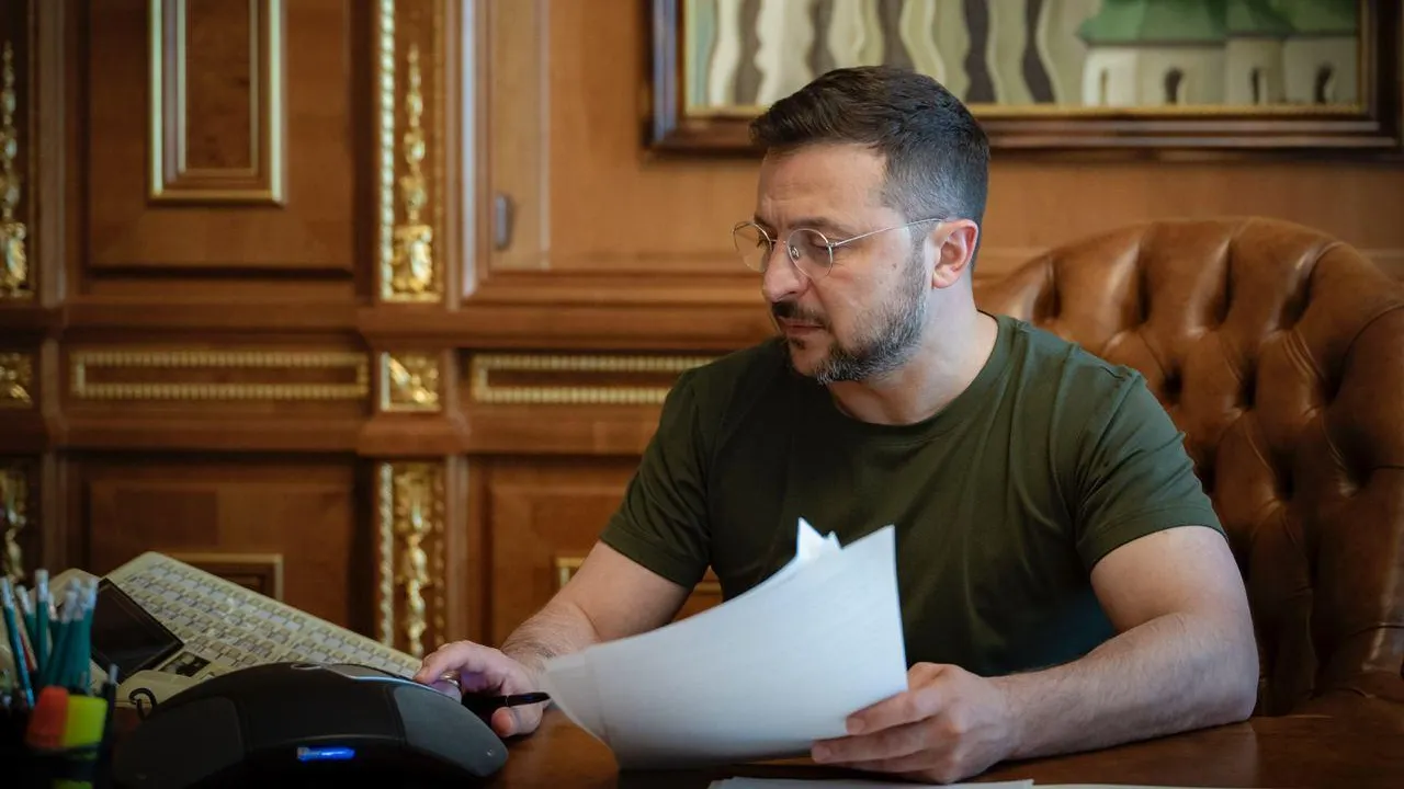 Зеленский: более 50 ракет и 20 БПЛА атаковали инфраструктуру Украины