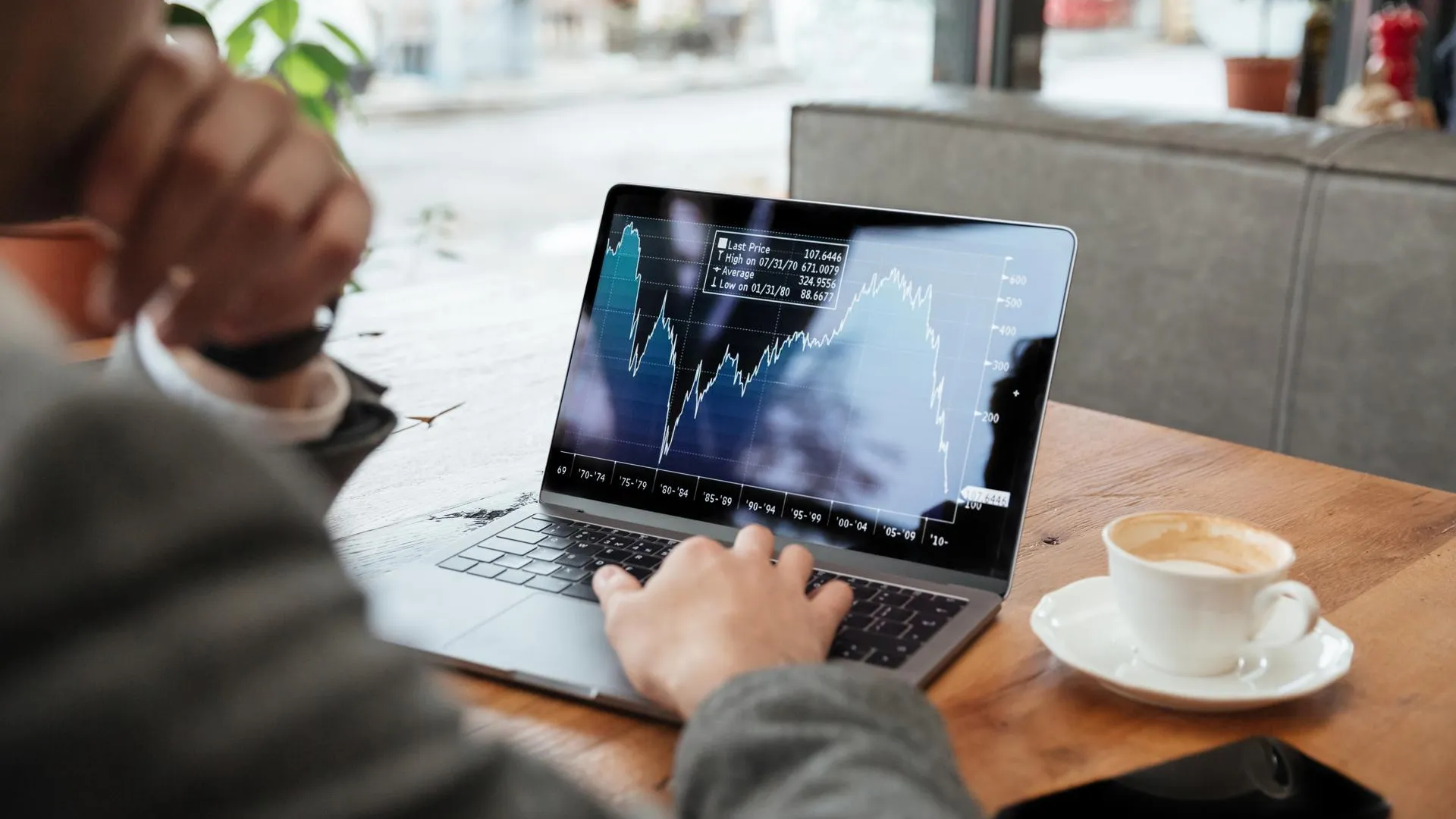 Криптобиржа Deribit уходит из России из-за европейских санкций