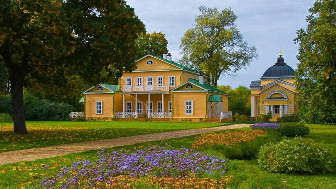 Жители Люберец могут совершить виртуальную экскурсию по музею‑заповеднику «Тарханы»