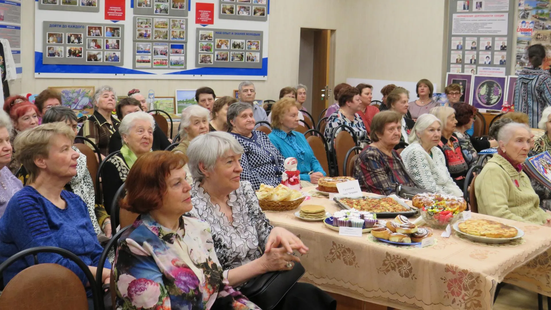 Более 70 ветеранов приняли участие в конкурсе рукоделия в Красногорске