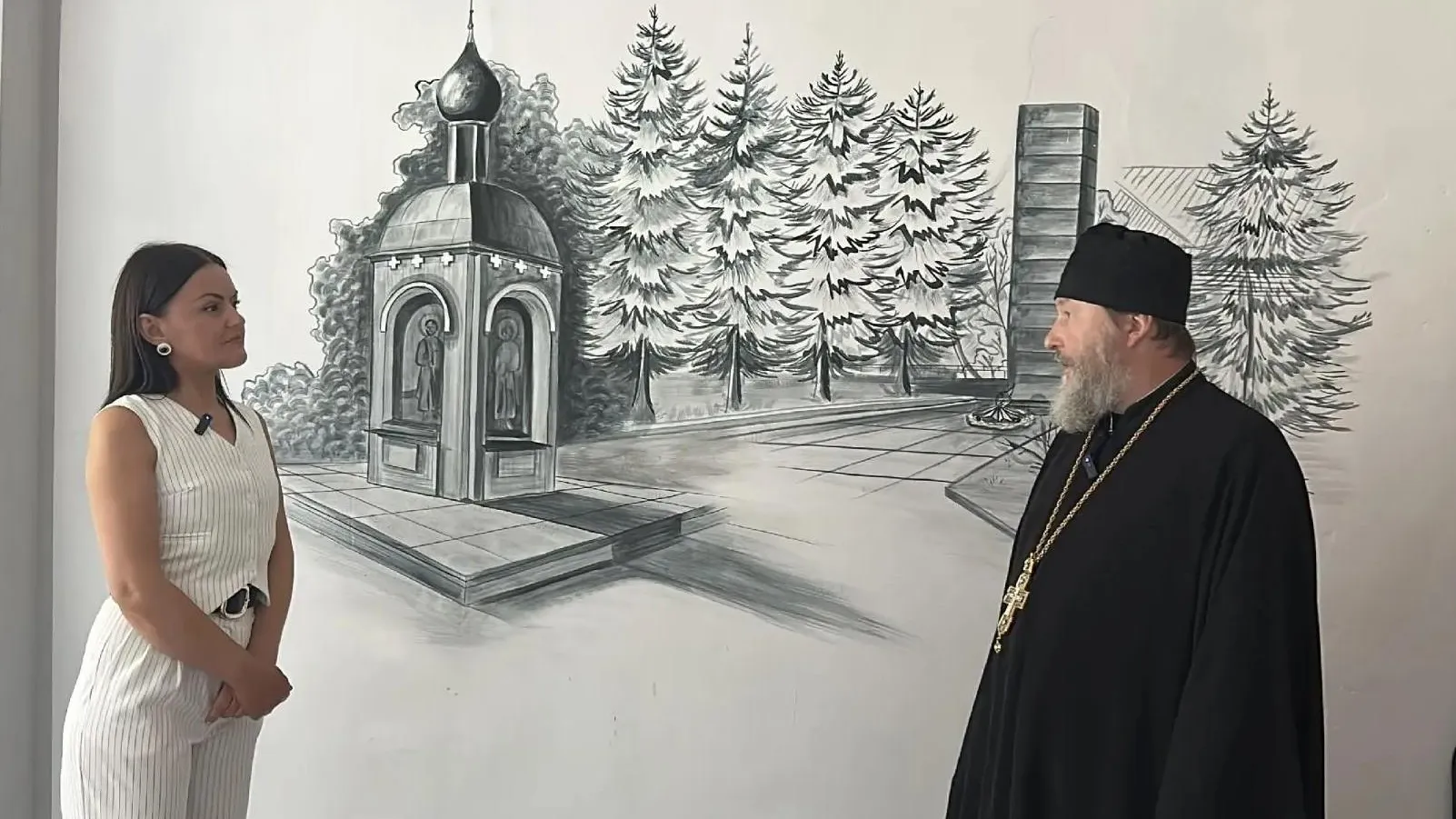 В КЦ «Обухово» открыли пространство с росписью об истории поселка