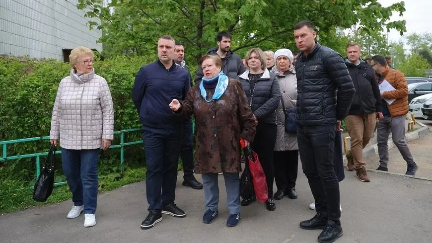 Замглавы Балашихи Сергей Лукичев провел обход территорий в микрорайоне Ольгино
