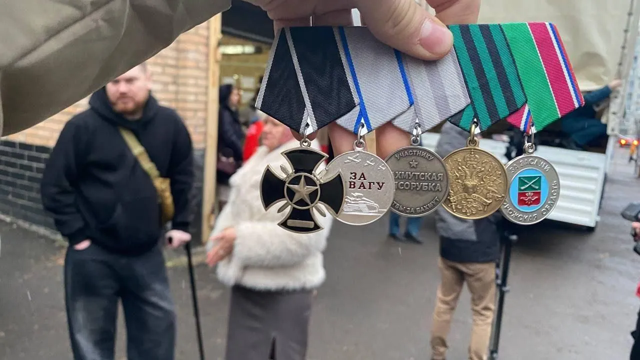 Студенты подмосковного колледжа приняли участие в отправке гумгруза в зону СВО