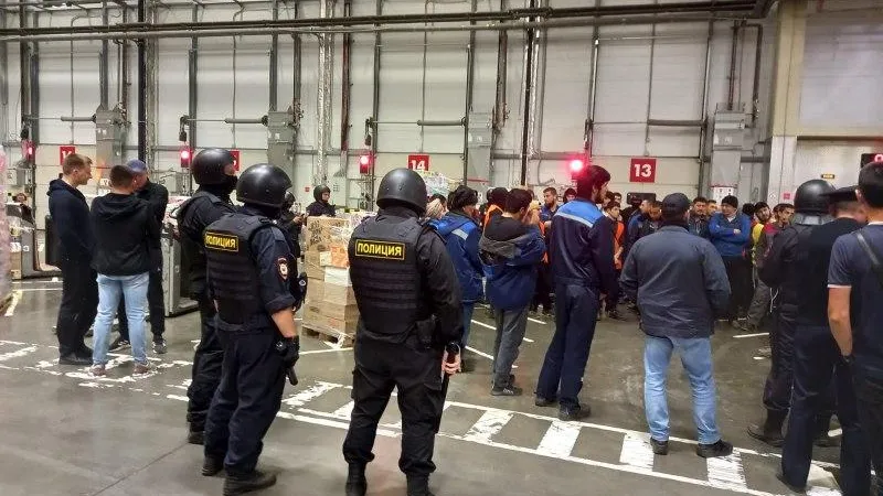Рейд по выявлению нарушителей миграционного учета провели в Мытищах