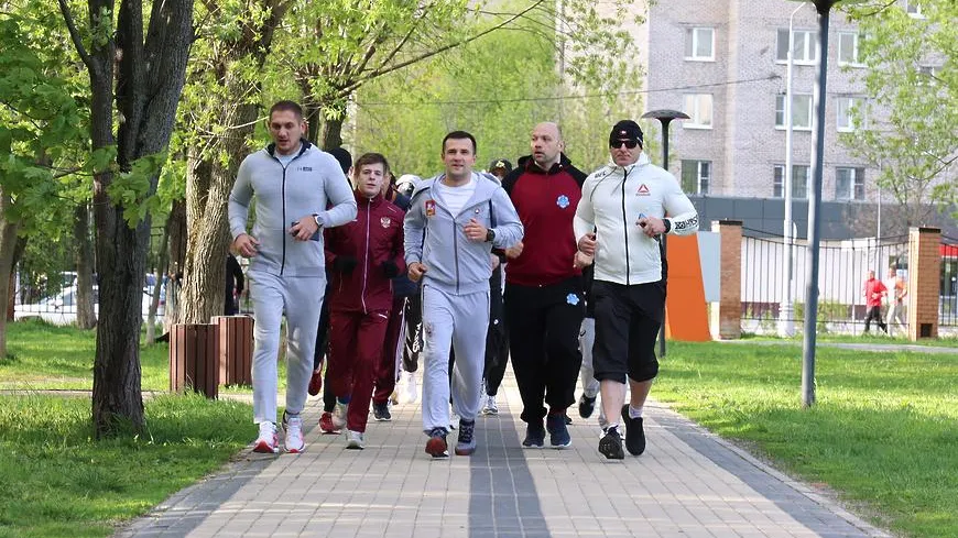 Порядка 50 человек присоединились к зарядке с главой Реутова