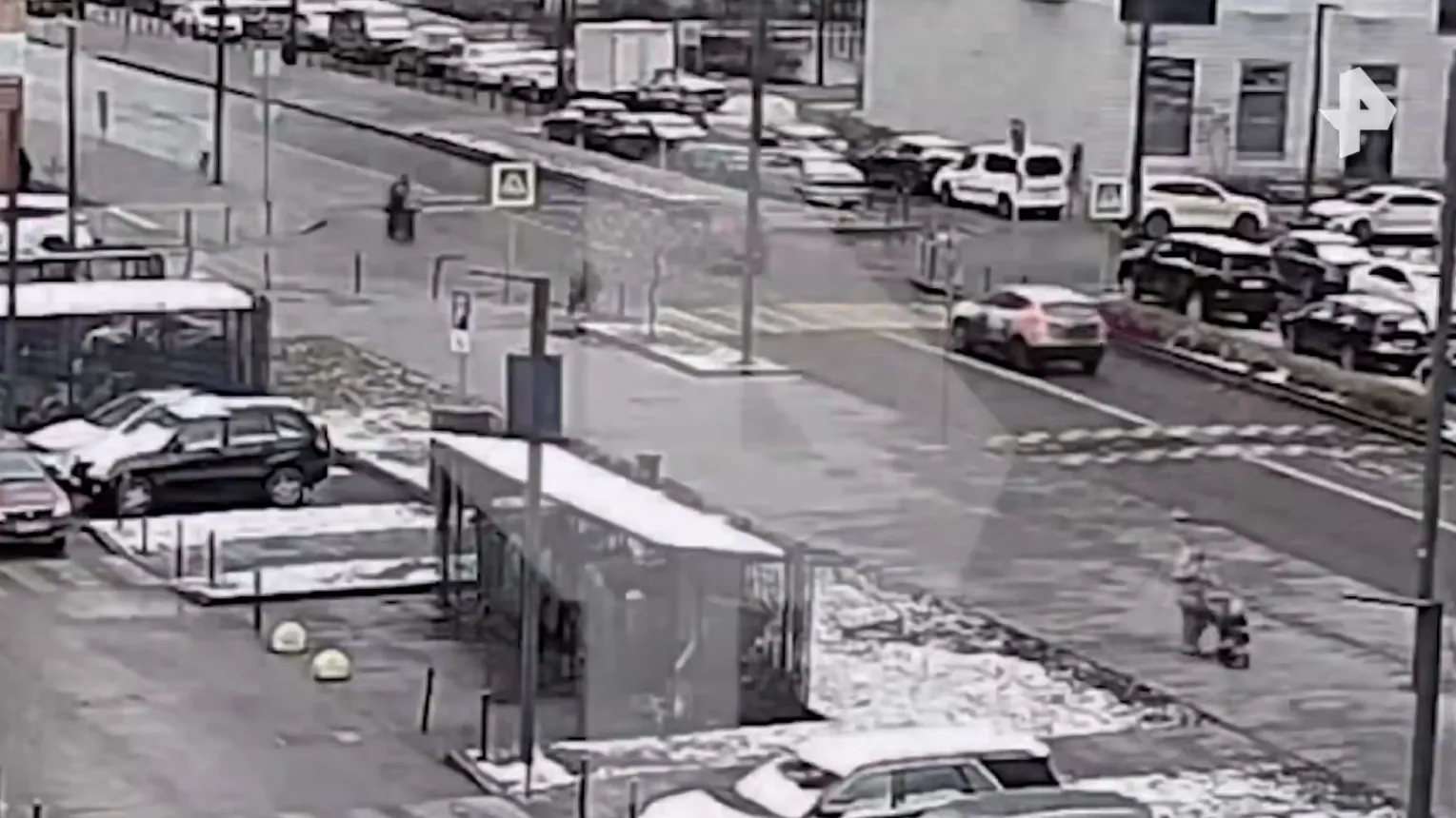 Курьер на электровелосипеде сбил девочку на «зебре» в Люблино