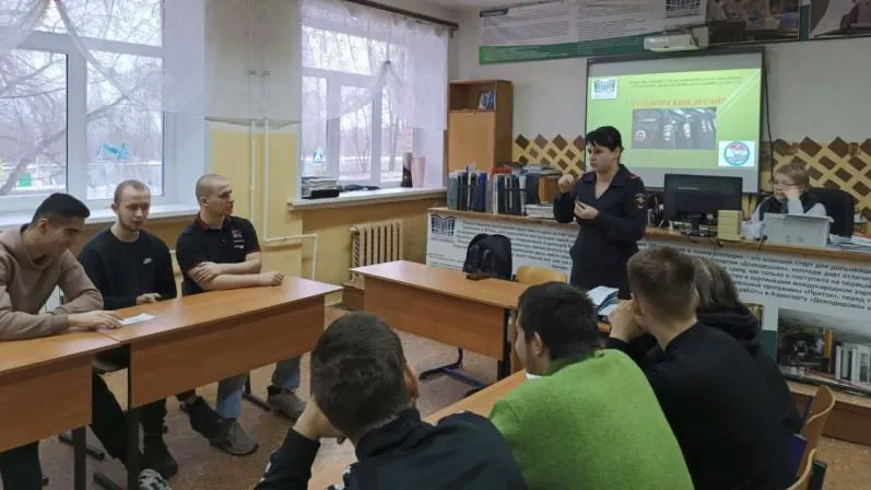 В округе Кашира сотрудники полиции присоединились к акции «Студенческий десант»