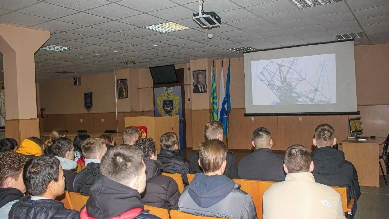 Студенты Щелковского колледжа почувствовали себя призывниками