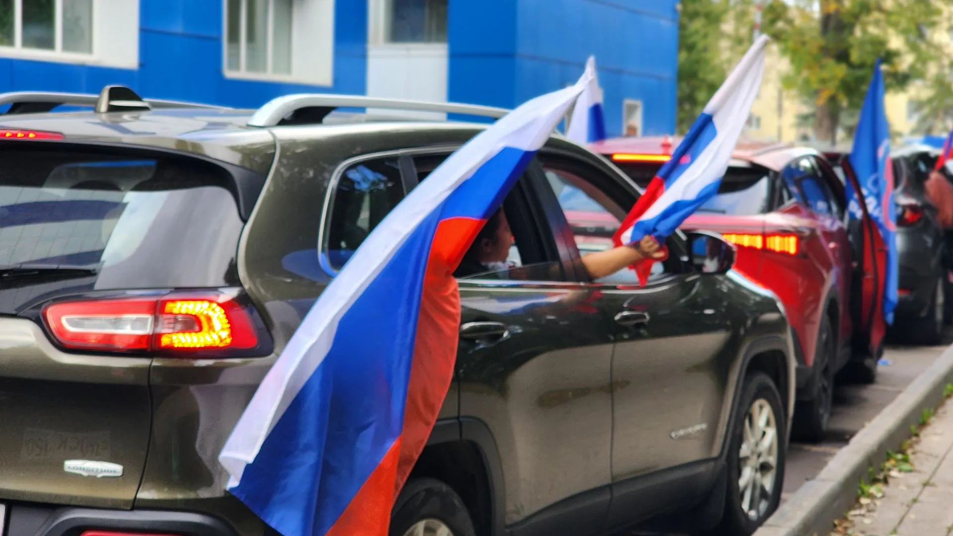 Автопробег в честь Дня флага России прошел в Воскресенске