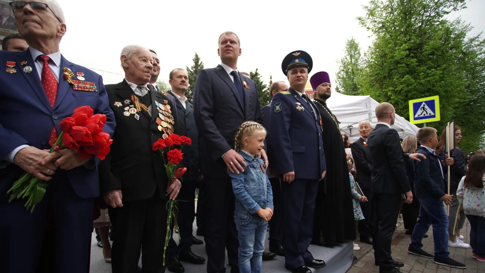 Валерий Венцаль поздравил жителей Ленинского района с Днем Победы