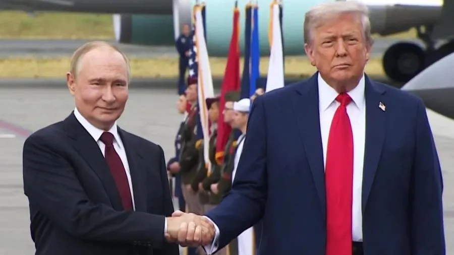 Путин поздравил Трампа с 80-летием по телефону
