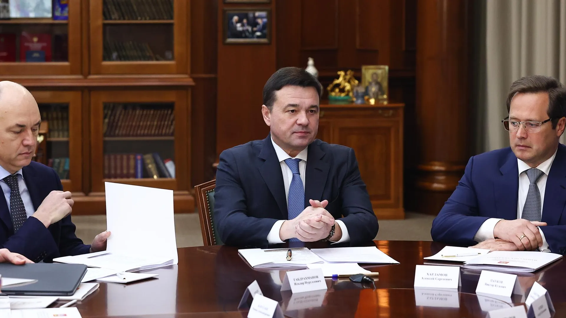 Андрей Воробьев подчеркнул важность оперативного решения всех коммунальных вопросов