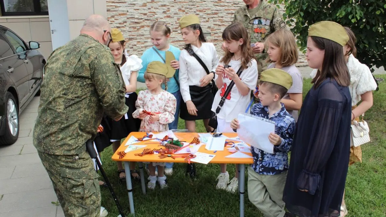 Подарки и амулеты для участников СВО сделали дети Люберец