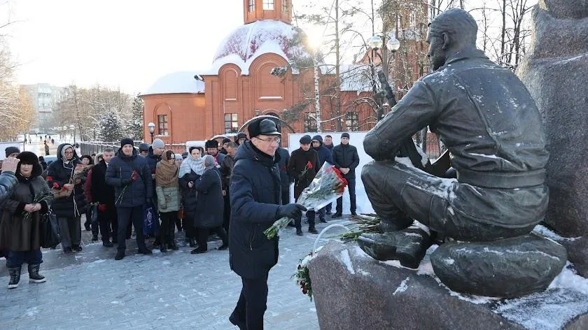 В Дзержинском открыли улицу имени Героя РФ Виктора Дудкина