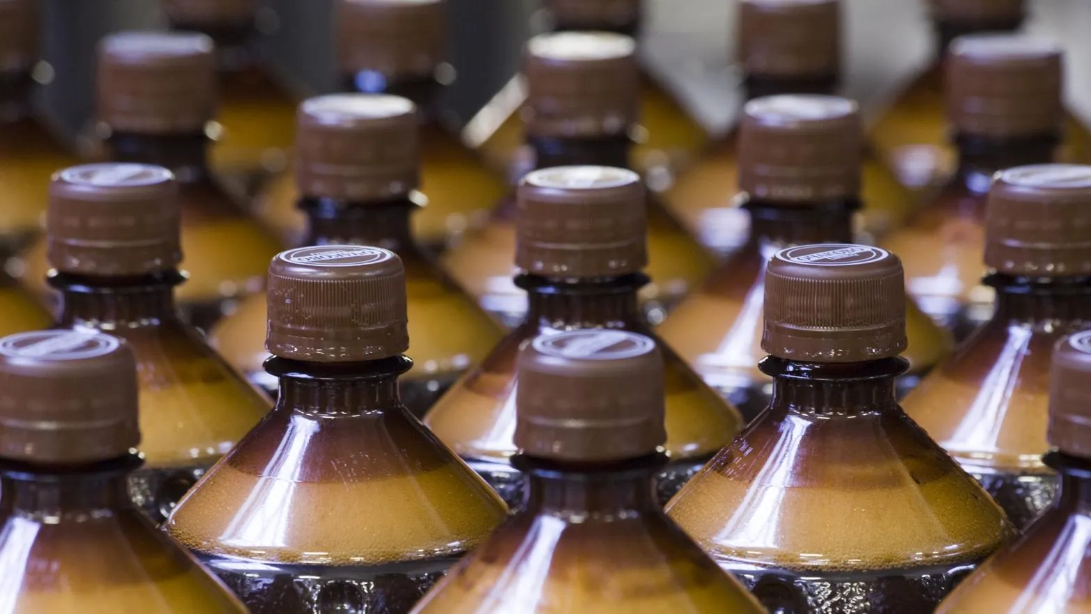 В Подольске в ходе ночной проверки выявили два магазина, где ночью продавали пиво