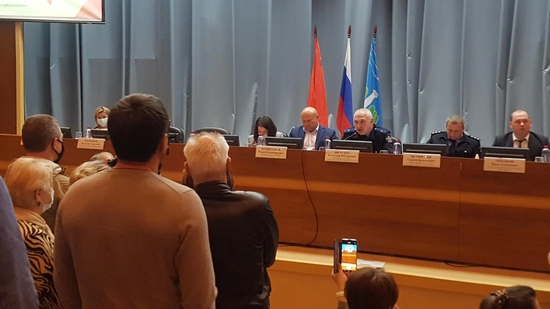 Жителям Красногорска объяснили, почему дома не вернули под управление УК «ДЭЗ»