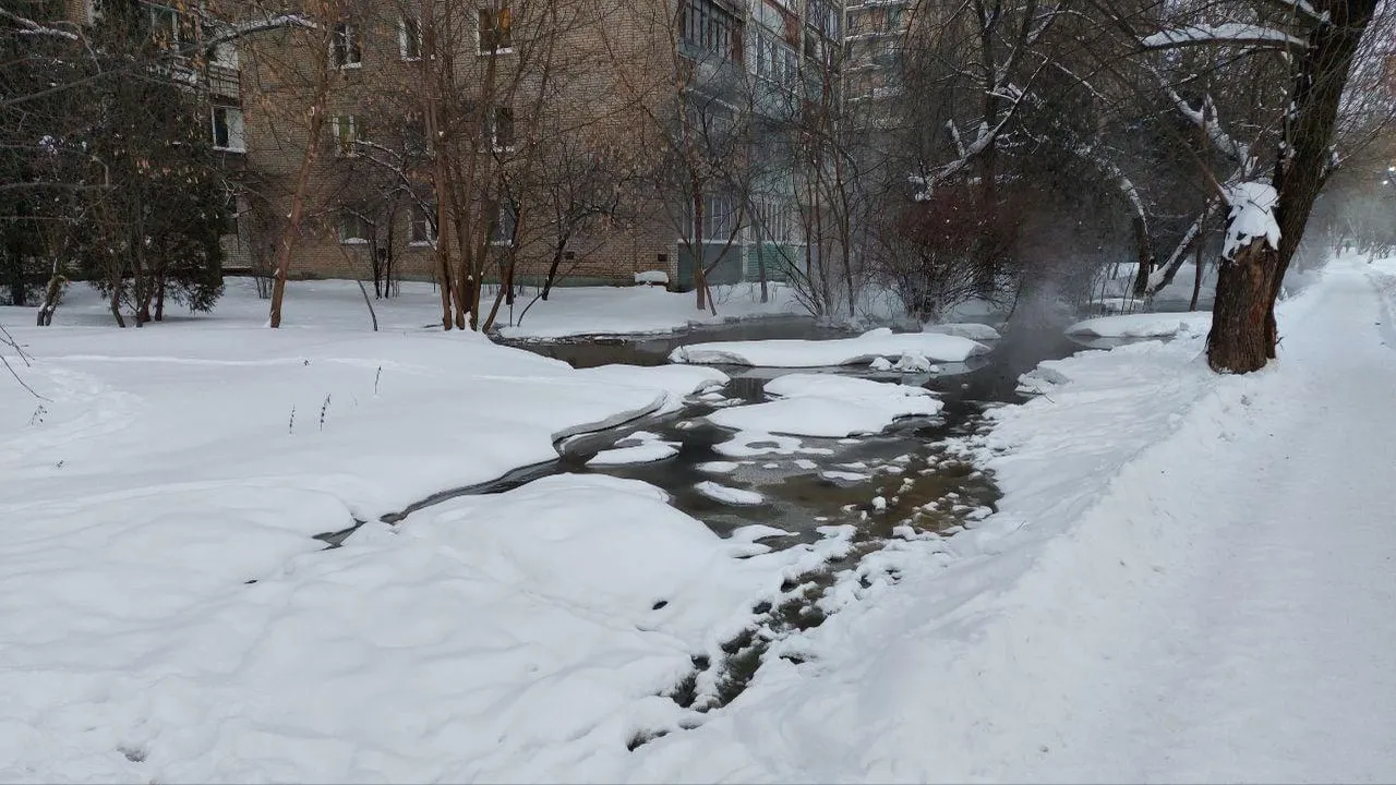 Коммунальщики устранят подтопление у дома на Московской улице Подольска