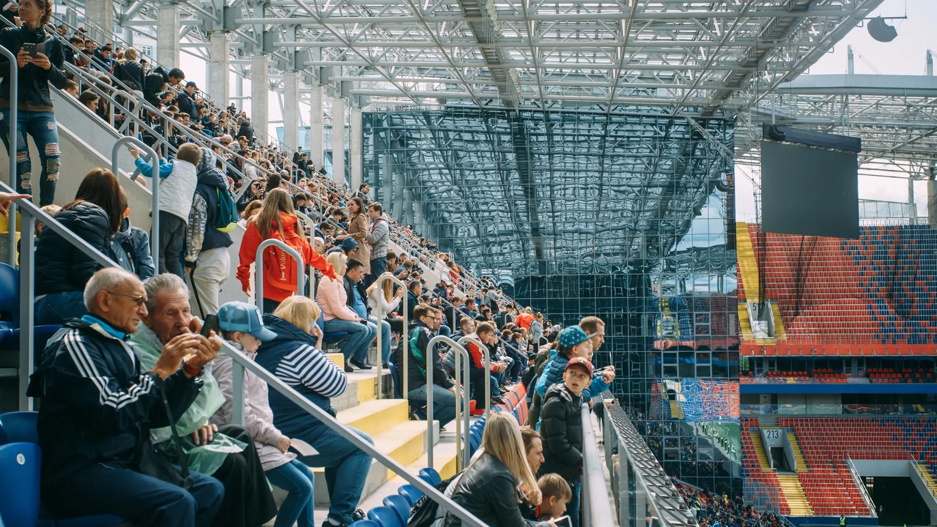 На стадионах в Подмосковье болельщикам ЧМ‑2018 предложат мороженое и попкорн