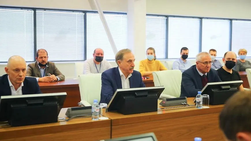 Глава Люберец рассказал о важности вакцинации от Covid‑19 коллективу «Вертолеты России»