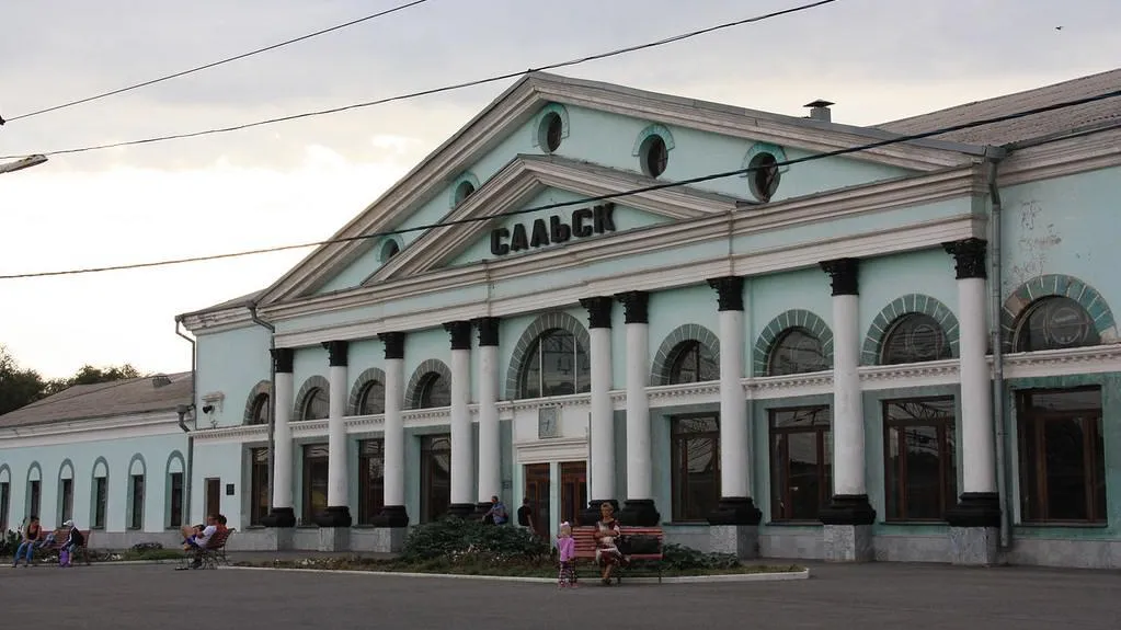 В Ростовской области на колесах поезда нашли 10 подозрительных предметов