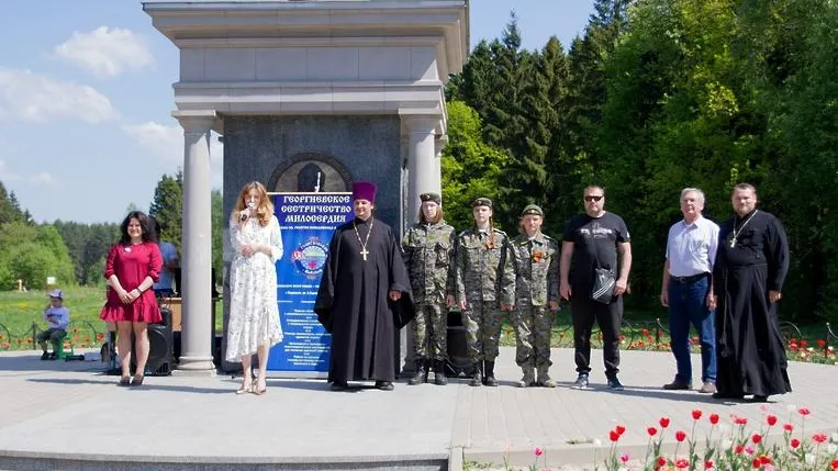 Волонтеры Подольска собрали более 30 тыс рублей на Дне благотворительности «Белый цветок»