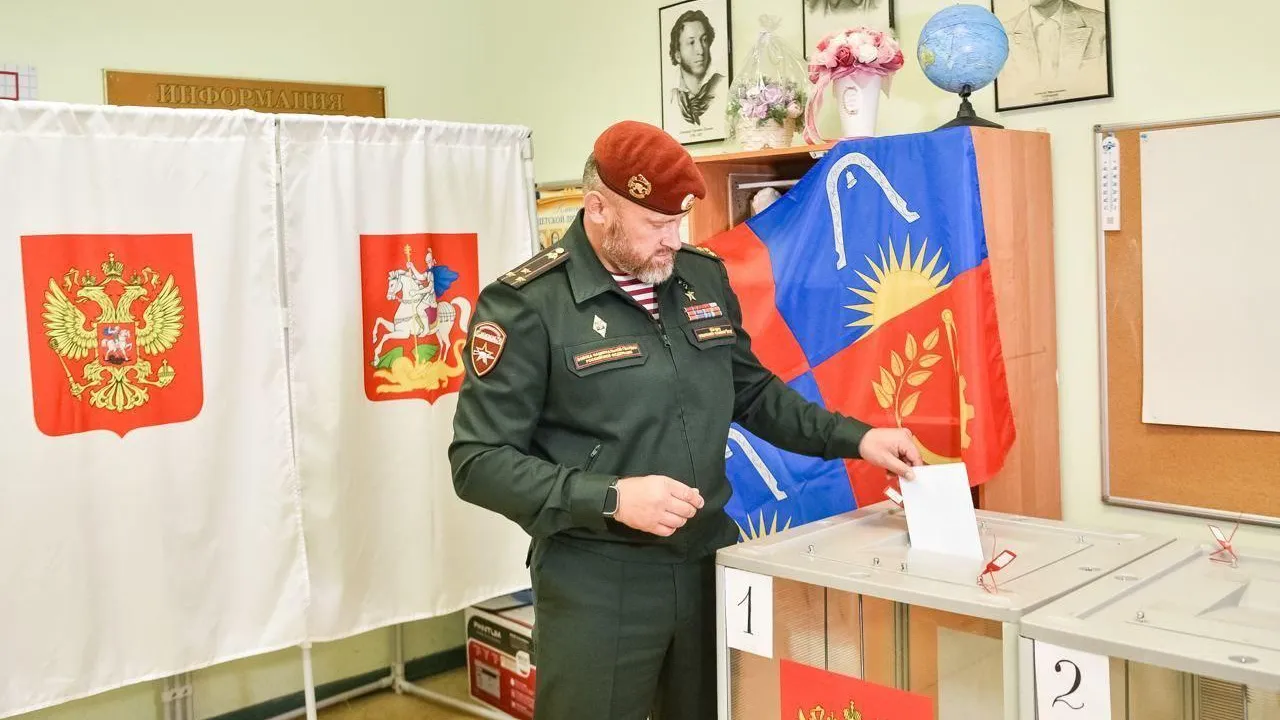 Командир центра спецназа «Витязь» проголосовал на выборах губернатора в Балашихе