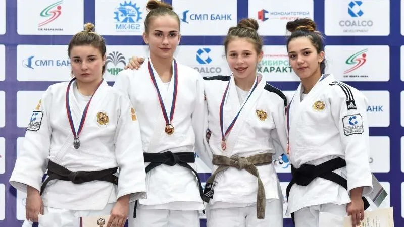 Чемпион мира по самбо Ибрагимова 13 ноября проведет тренировку в школе Котельников